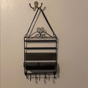 Jewelry hanger organizer